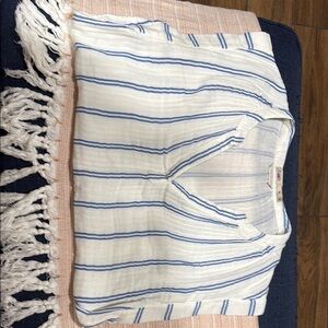 Striped V-Neck Gauze top